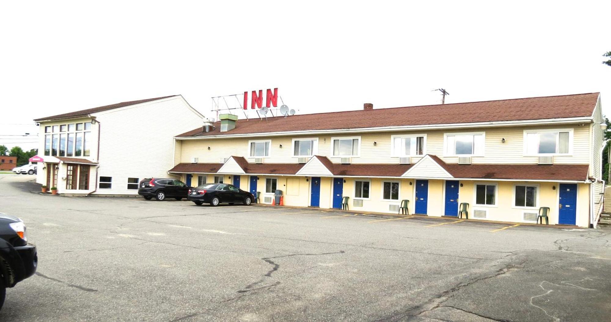 Budget Host Airport Inn Уотервилл Экстерьер фото